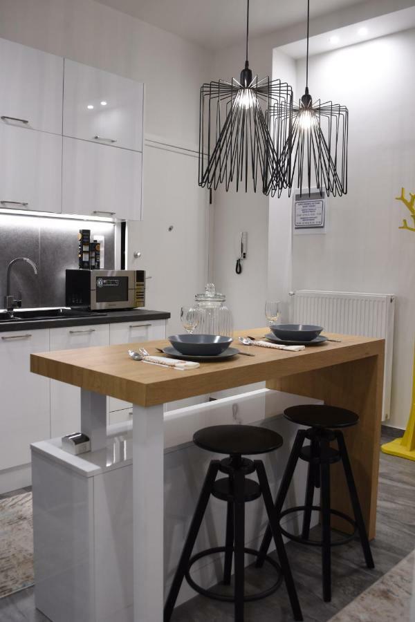 Alpinia N Lotus Apts. Thessaloniki Exterior foto